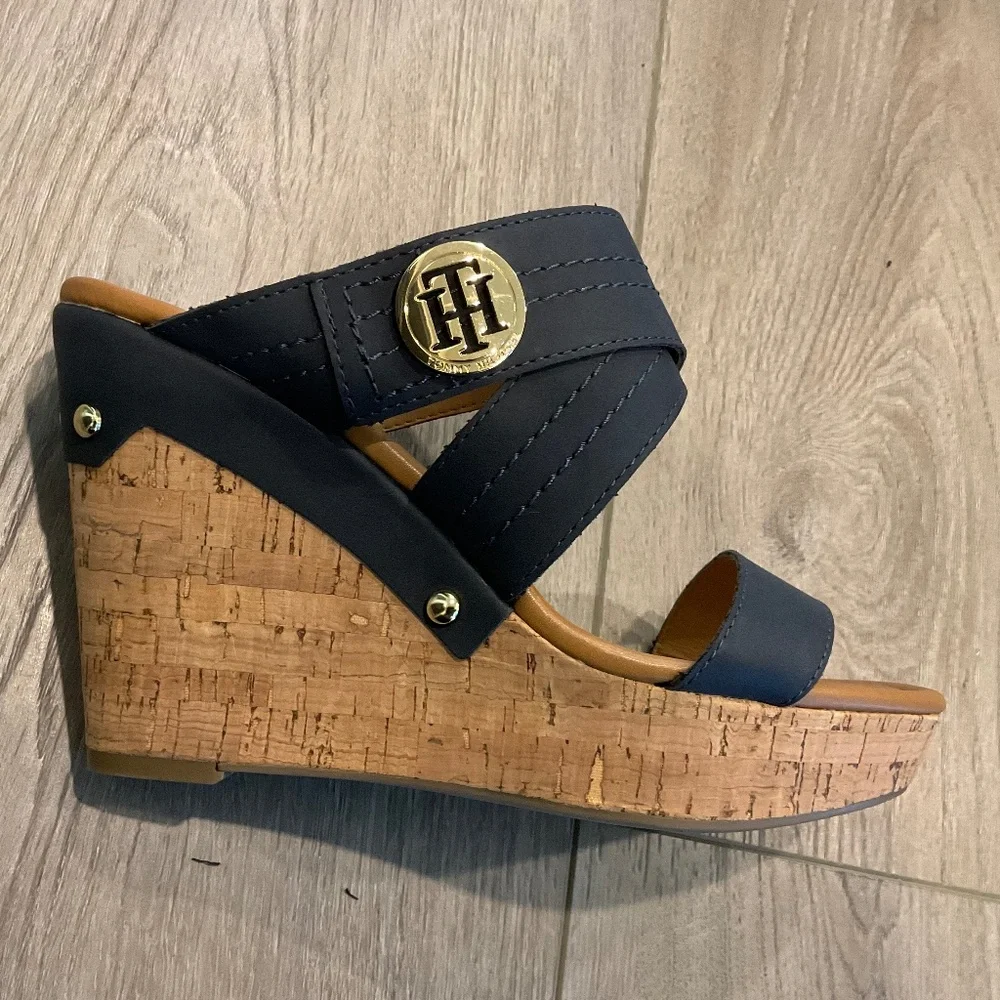 TOMMY HILFIGER Hilfiger Sandal Blue Slip On Size 9.5 NWOT - Picture 2 of 10